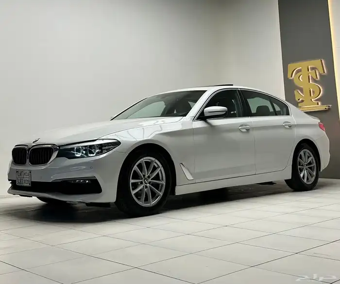 بي ام دبليو 2020 .. 520i 1