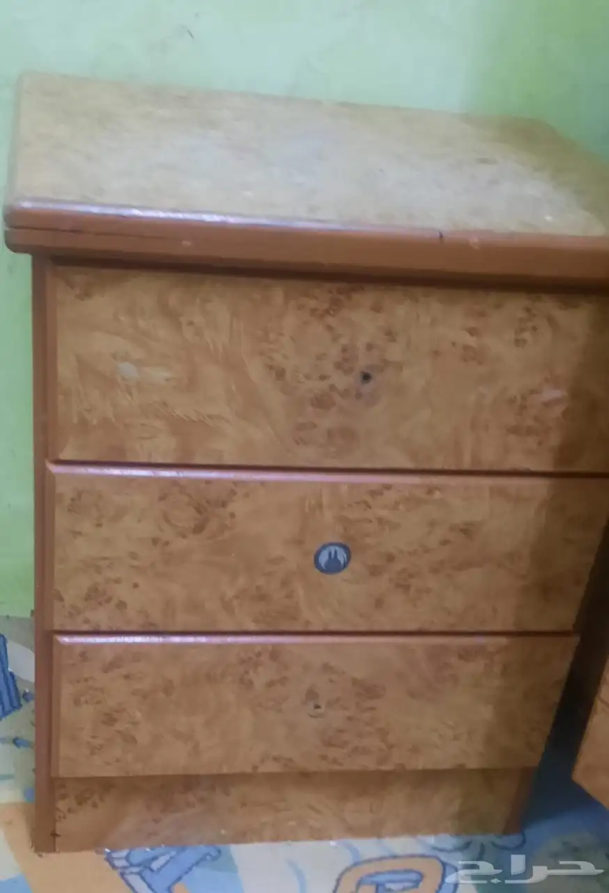 غرفة نوم كاملة مع 3 كوميديناو 4 أسرة ودولاب كبير 3