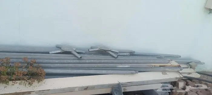 مظلات سيارة بحالة ممتازة شرط 0