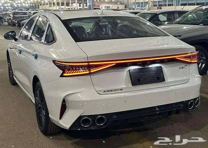 شيري اريزو 8 موديل 2025 4