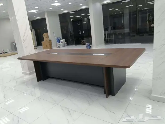 جديد طاولة اجتماع مودرن فخم خشب وجلد مقاسات كبير متوفر 2