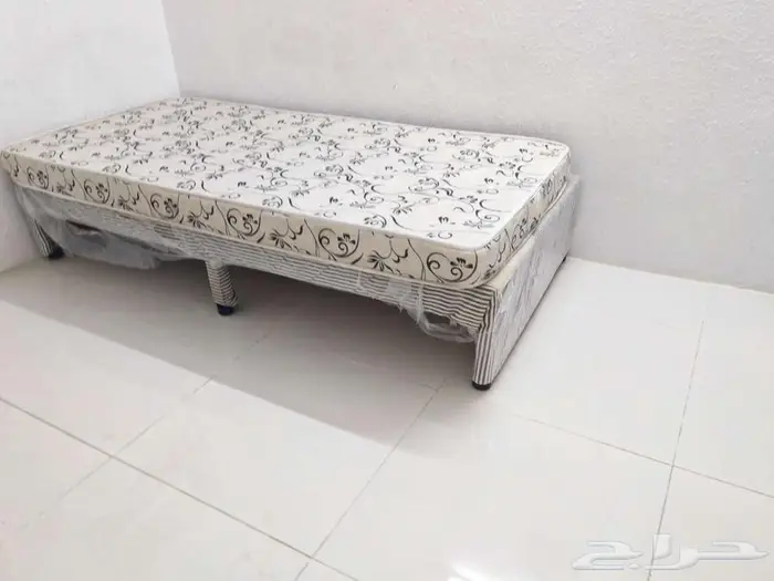سراير خشب بوكس ومراتب 190 90 2