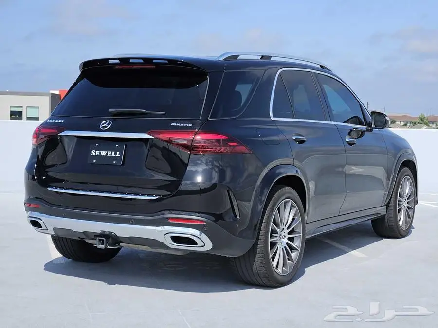مرسيدس GLE350 2024 تحت الضمان الدولي بسعر مميز 3