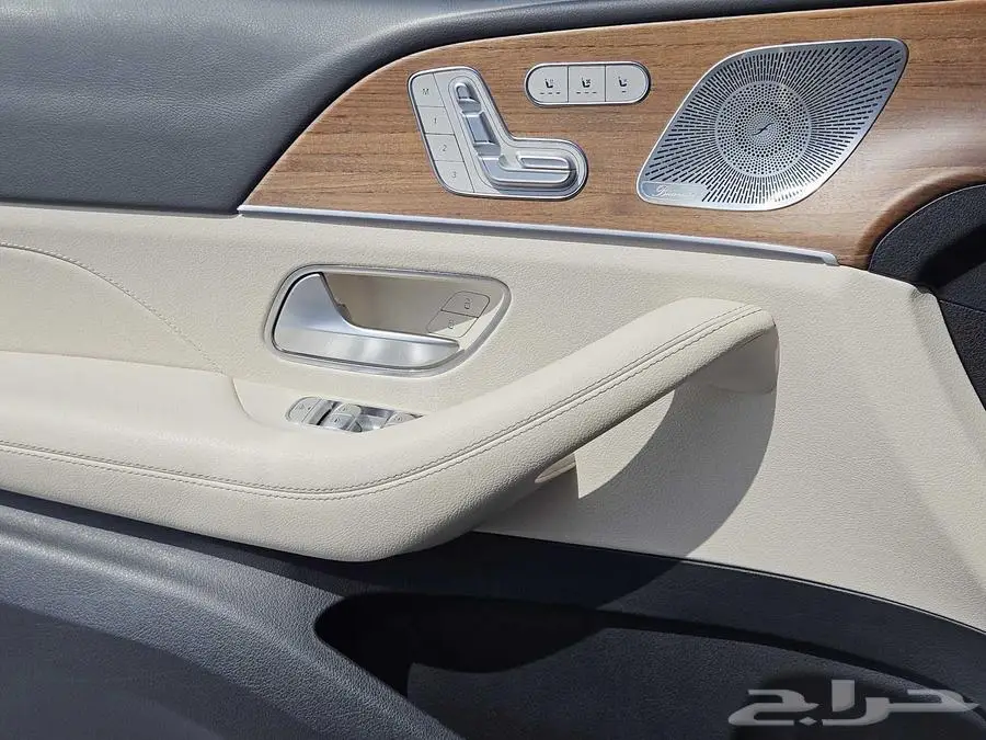 مرسيدس GLE350 2024 تحت الضمان الدولي بسعر مميز 8