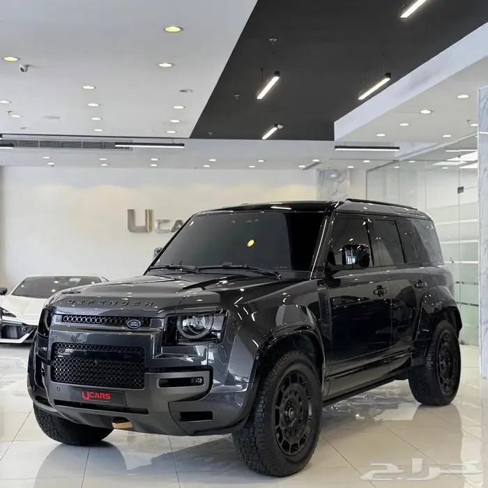 لاندروفر Defender OCTA 2025 0