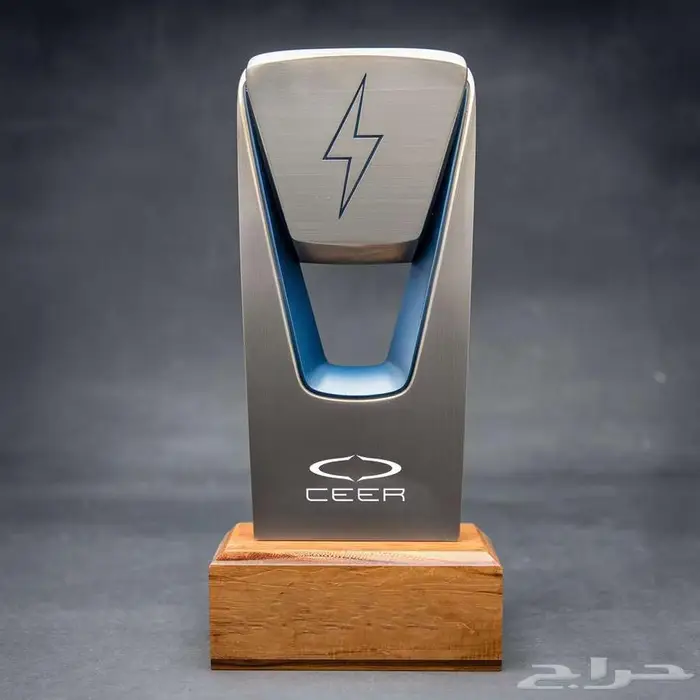 دروع وهديا تذكارية لكبار الشخصيات 31