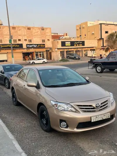 كورولا 2011 ممشى قليل مالك ثاني قمة في النظافة ( تم البيع ). 1