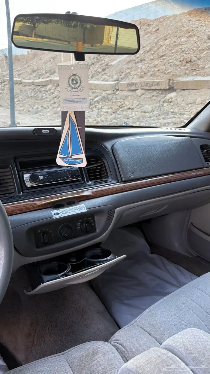 فورد كراون فكتوريا موديل 1997 أمريكي 10