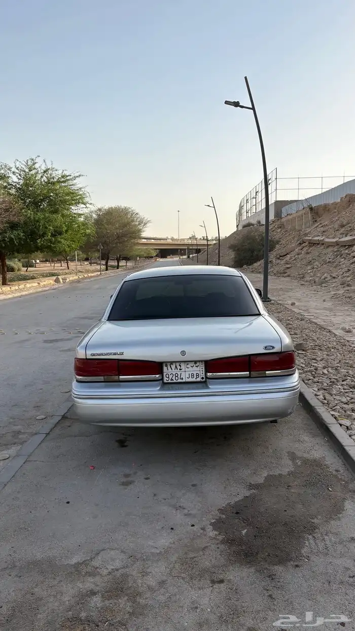 فورد كراون فكتوريا موديل 1997 أمريكي 6