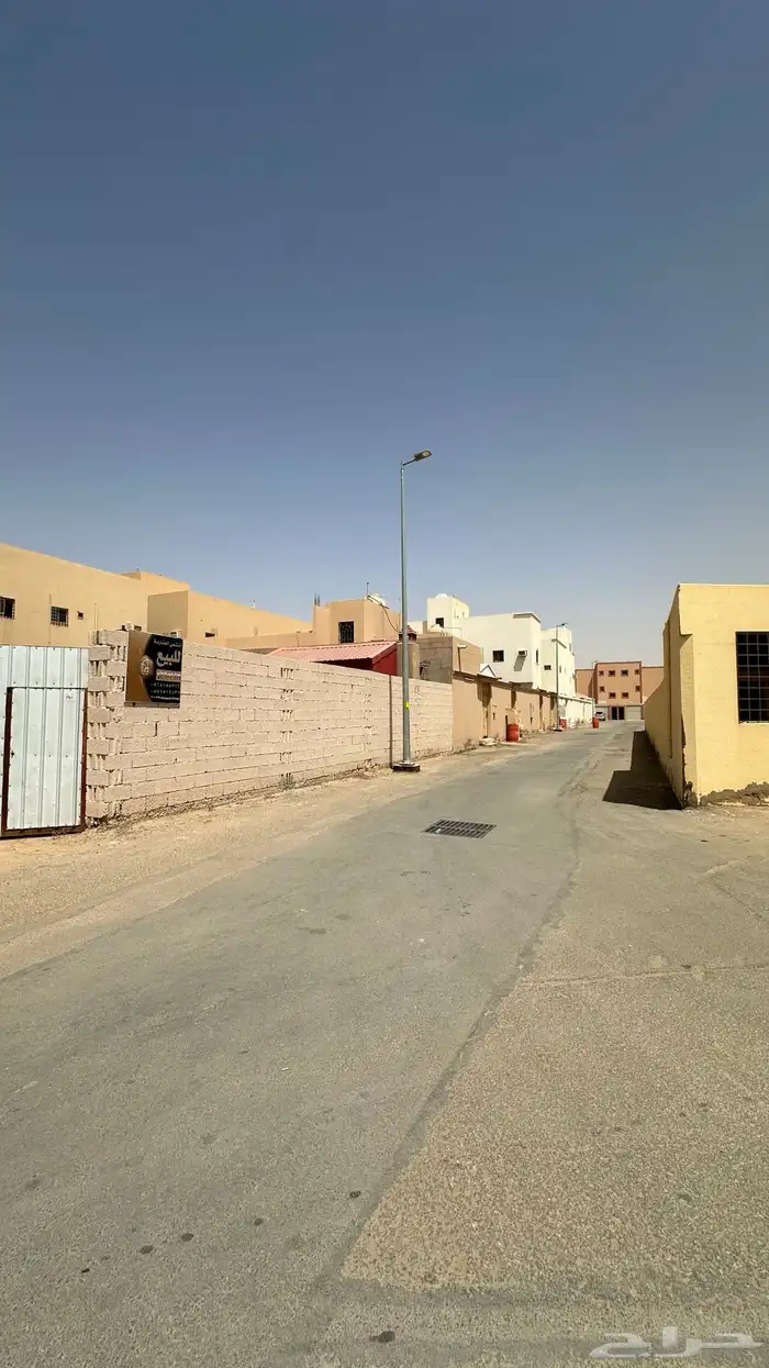 ارض تجارية بحي الشقة للبيع بمساحة (1147متر) 2