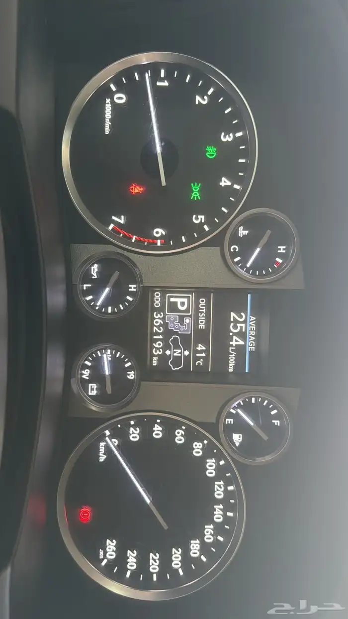 لكزس 2014 سعودي LX570 (( نظيف جدا )) 41