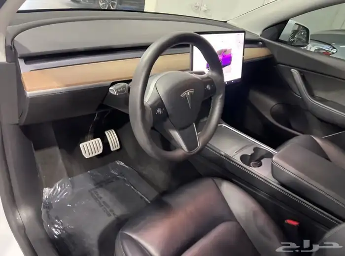 2023 Tesla Model Y Performance AWD 17