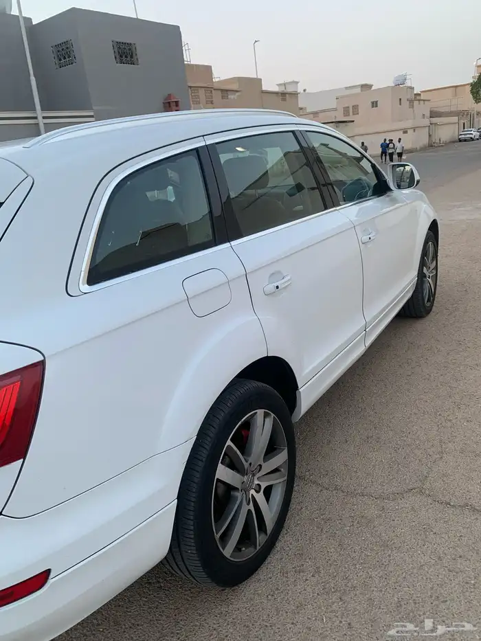 اودي Q7 3