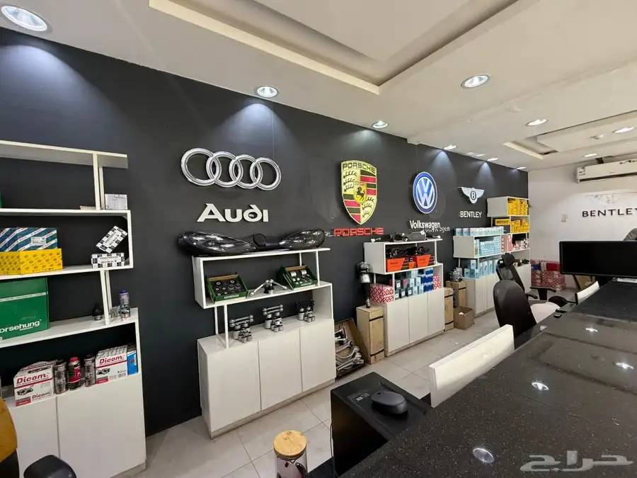 قطع غيار السيارات  بورش Porsche 1