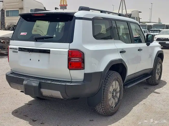 تويوتا برادو ديزل ادفنشنر 2025 جديد 2