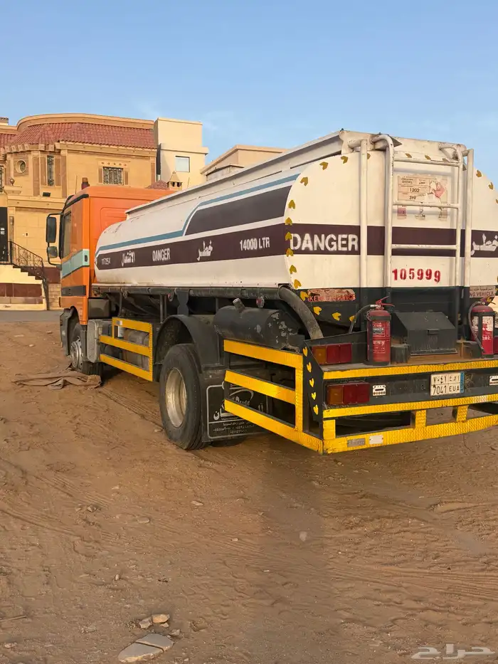 عايدي اكتروس تانكي محروقات نظيف جدا  موديل 2001 2