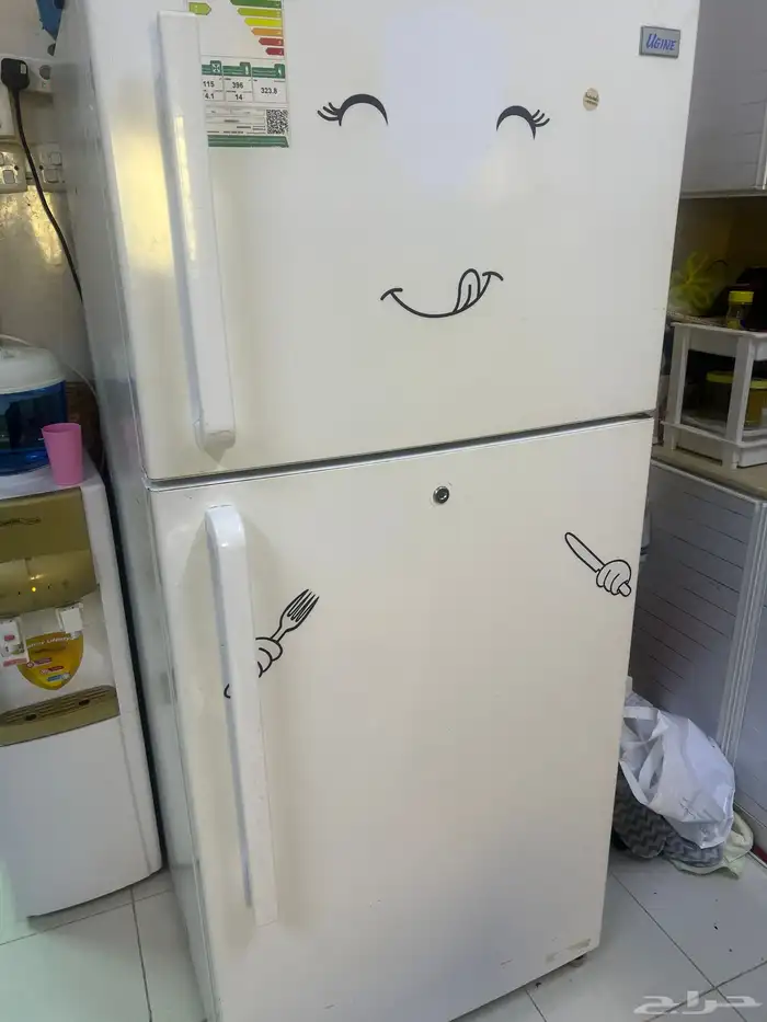 للبيع ثلاجه يوجين 3