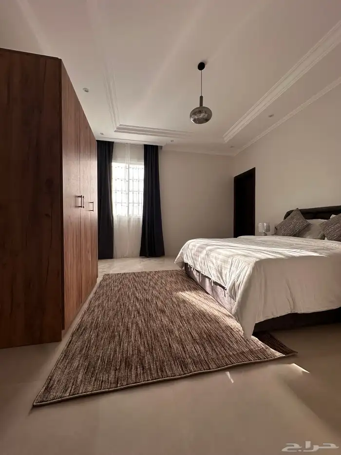 شقة مفروشة فاخرة وسط الباحة للإيجار الشهري 4