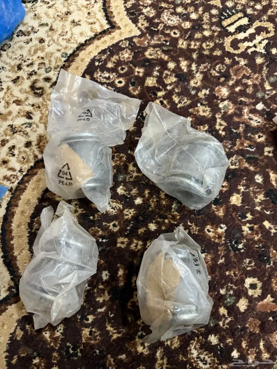 قطع غيار برادو 2000 3