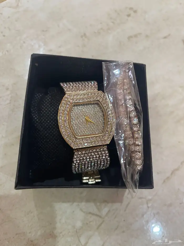 ساعات نسائية جديدة للبيع 7