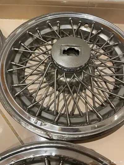 للبيع طيس سلك مع قواعدها اولدزموبيل موديل 80 حق بلدها 4
