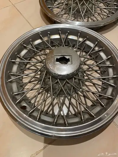 للبيع طيس سلك مع قواعدها اولدزموبيل موديل 80 حق بلدها 5