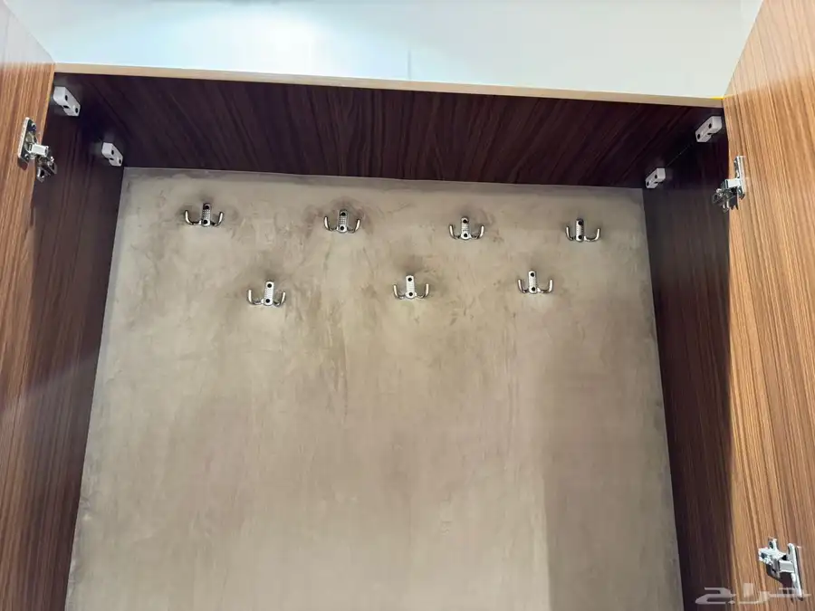 مدخل كونسول مع مرايه و دولاب عبايات 1