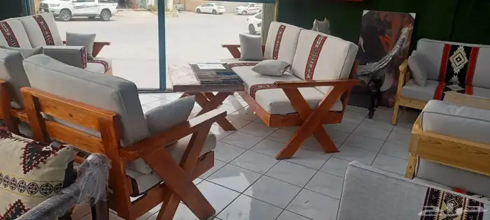 جلسات خارجيه كنب مع طاولة 7