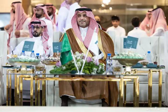 مصور فوتوغرافي 2