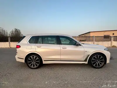 اكس 7 بي ام دبليو 2020 M50i فل كامل انديفيجوال X7 5