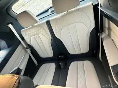 اكس 7 بي ام دبليو 2020 M50i فل كامل انديفيجوال X7 18