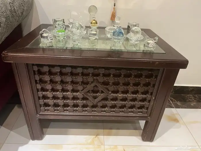طقم كنب مع طاولة سفره 2