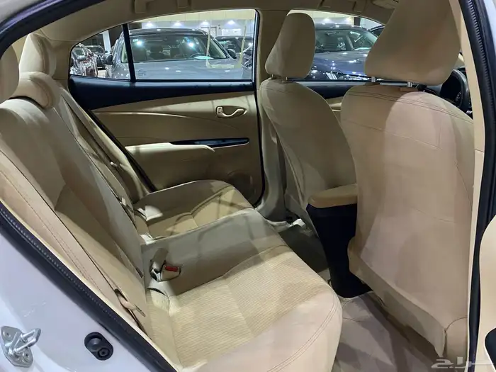 تويوتا يارس موديل 2022 استاندر 12