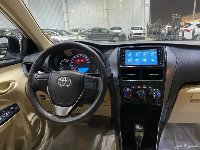 تويوتا يارس موديل 2022 استاندر 10