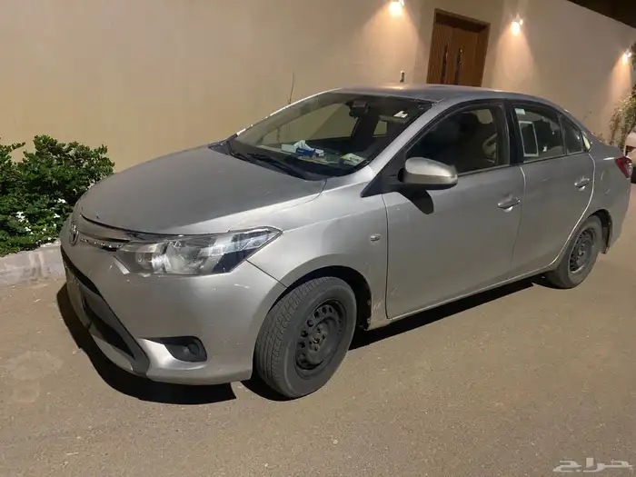 يارس 2016 قير عادي للبيع او البدل 0