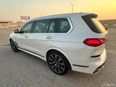 اكس 7 بي ام دبليو 2020 M50i فل كامل انديفيجوال X7 10
