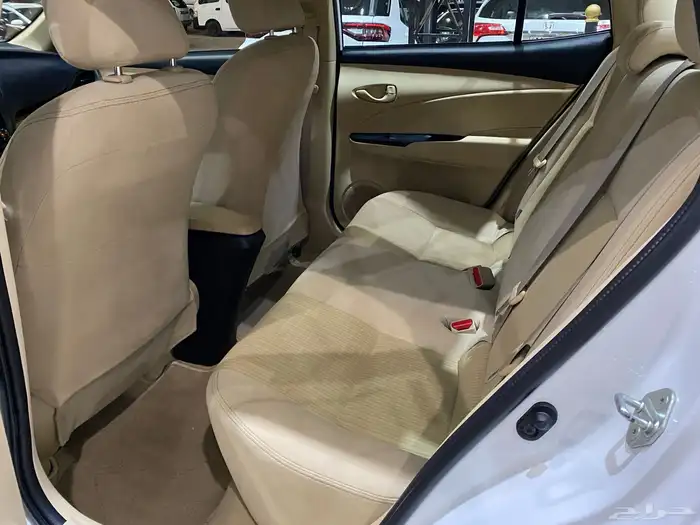 تويوتا يارس موديل 2022 استاندر 13