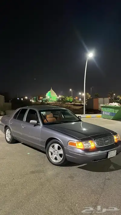 فورد كراون فكتوريا 2006 14