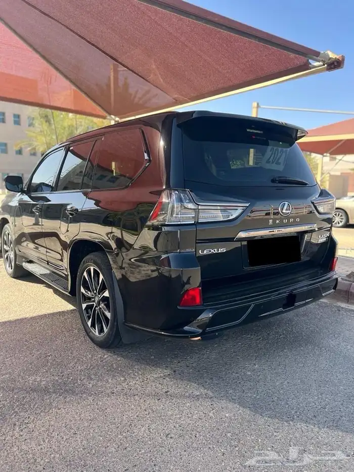 LX 570 2021 BLACK 1