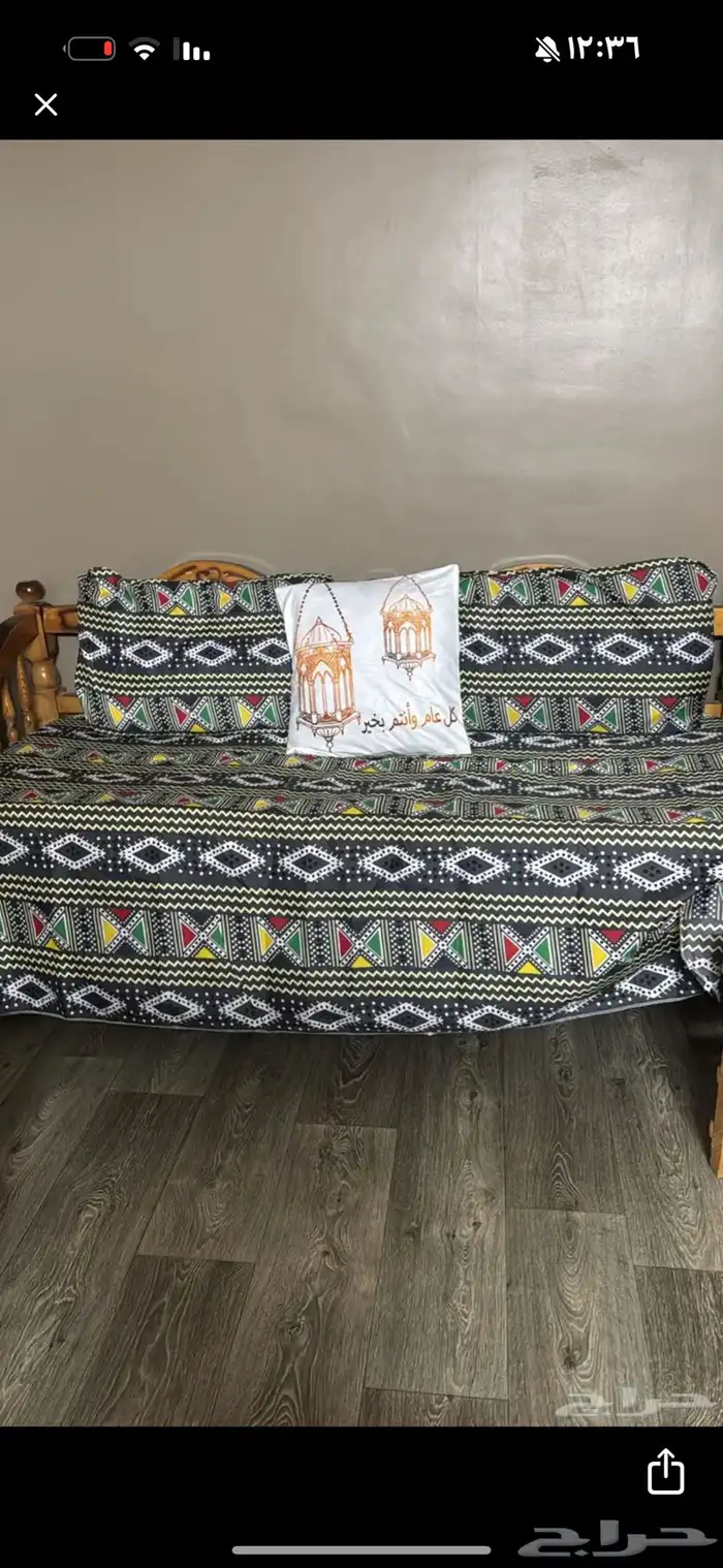 3 كراسي للبيع 0