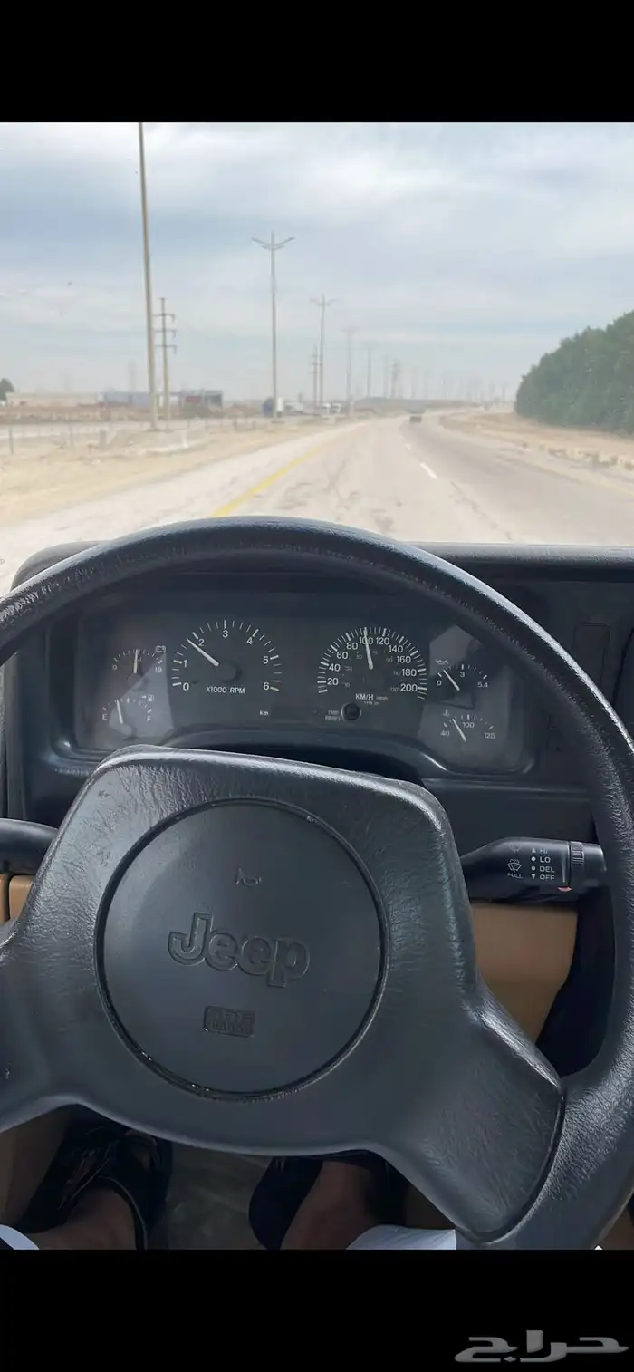 جيب شيروكي 1997 نظيف 4