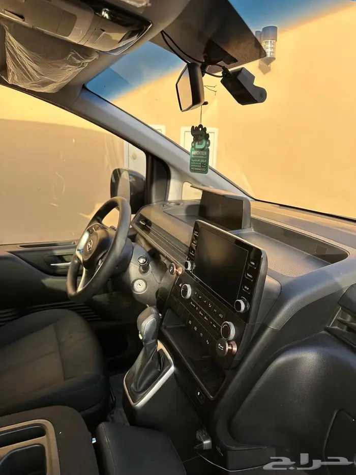 Hyundai ستوريا موديل 2023 6