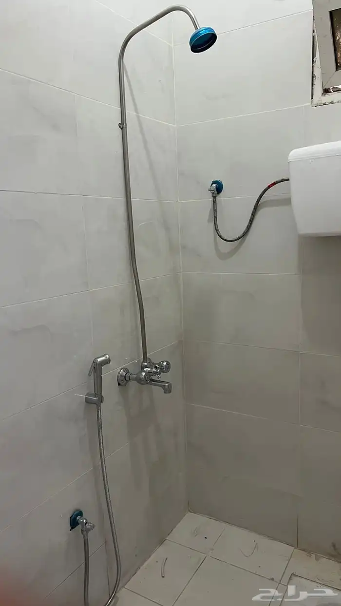 شقة عزاب كبيرة للإيجار الشهري حي بنبان 5