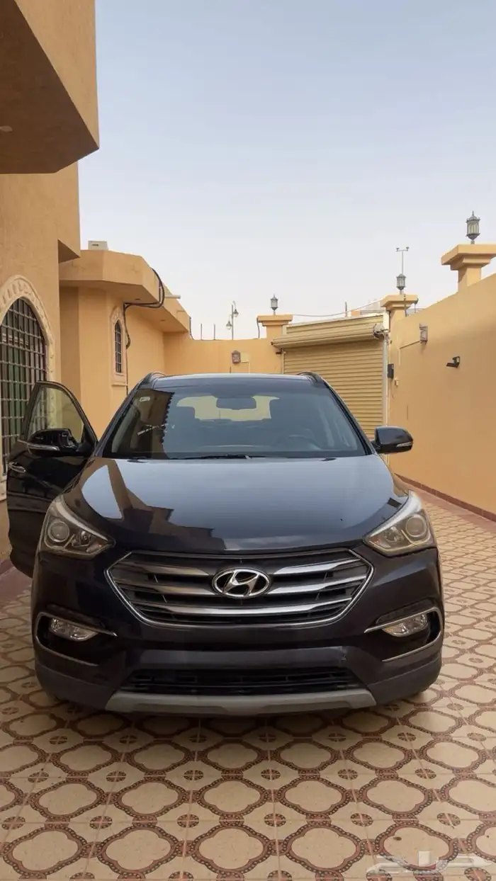 سياره سنتافي نظيفه 8