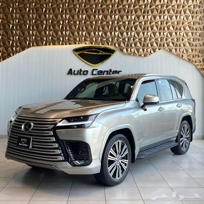 LEXUS LX 600 URBAN 2022 SILVER 2