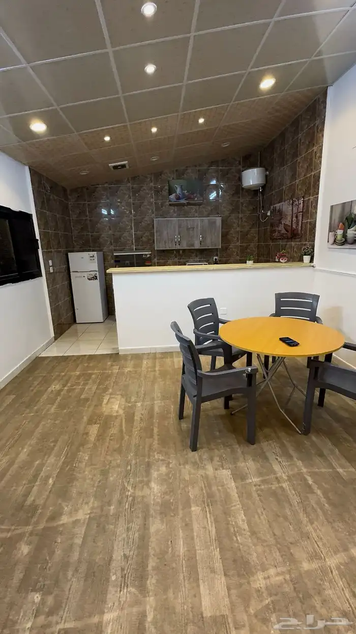 شاليه فخم بالشهر 2200 ريال 10