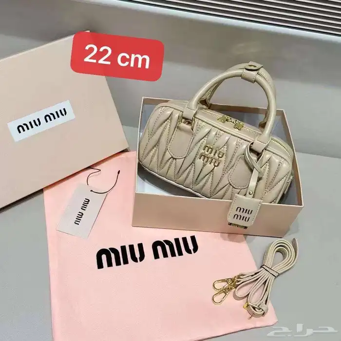 شنط نسائيه تقليد ماركه هاي كواليتي والماستر بالحبه والجمله 86