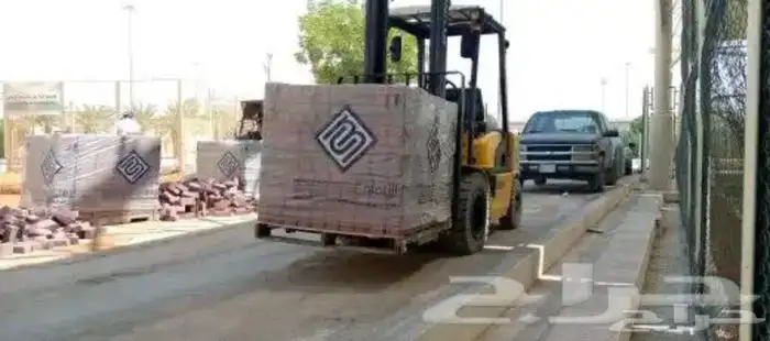 رافعه شوكيه فوركلفت بالرياض للايجار 1