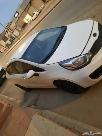 كيا ريو موديل 2012 0