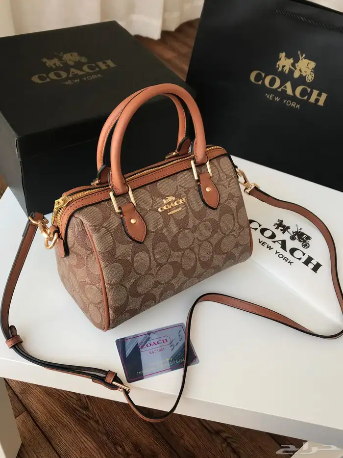 شنط نسائيه تقليد ماركه هاي كواليتي والماستر مع الملحقات 49